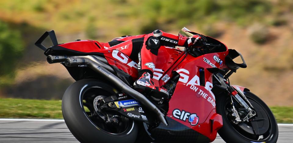 ELF A Brand Of Passion MotoGP Moto Motociclismo Motorsport Cambio De Aceite De Motor Racing GasGas Factory Tech3