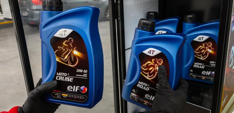 Los aceites de moto ELF se comercializarán en las estaciones de servicio de DAPSA.