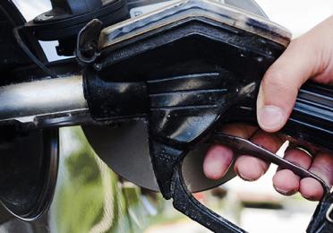 A continuación te presentamos algunos tips para reducir el consumo de nafta de tu auto o moto.
